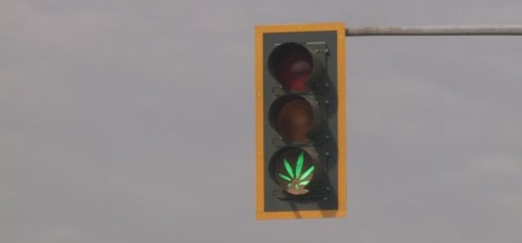 washington-prankster-altered-green-traffic-light-to-flash-image-of-pot-leaf