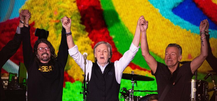 Paul McCartney Joined by Dave Grohl and Bruce Springsteen at Glastonbury festival