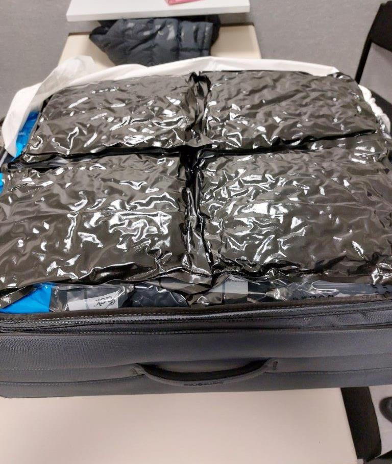 9 People in america Arrested for Smuggling Weed Into the U.K. – WEEDGANGSTER – FEED IT!