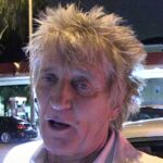rod-stewart-cancels-show-in-australia-due-to-viral-infection