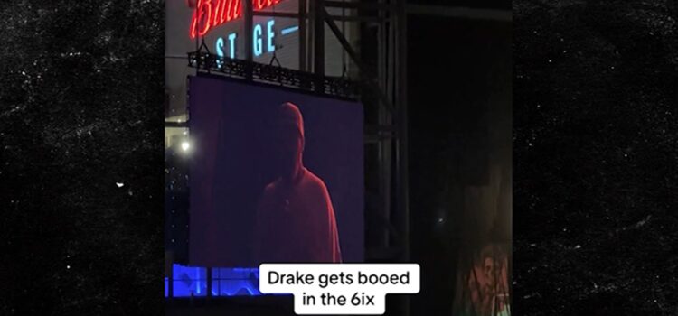 Drake Gets Booed At Limp Bizkit Concert After Fred Durst Introduction